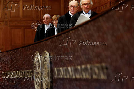 Folhapress - Fotos - World Court Rules On Russia's Request To Throw Out ...