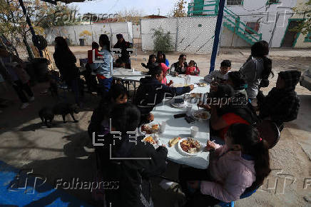 Celebran 'Da de Gracias' en un albergue migrante en la frontera norte de Mxico