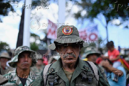 Venezuela's government launches military exercisesnationwide