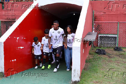 Jogo de despedida do volante Paulinho