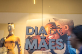 DIA DAS MAES / ECONOMIA / PRESENTE / COMERCIO