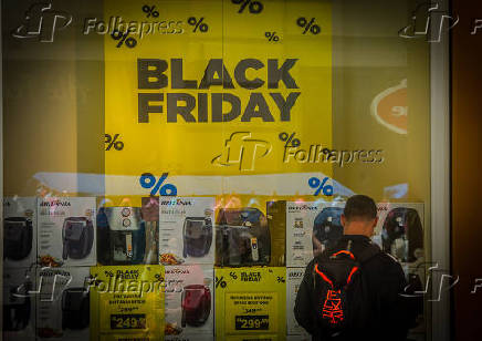 BLACK FRIDAY / ECONOMIA / CONSUMIDORES / VENDAS