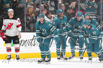 NHL: New Jersey Devils at San Jose Sharks