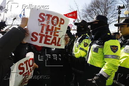 Supporters of impeached President Yoon protest against his arrest