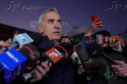 Presidential candidate Georgescu makes statements to the press in Izvorani