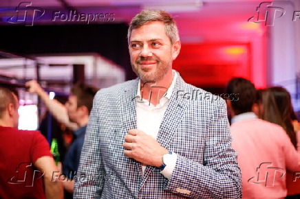 Raul Ramos na festa do artista plstico Al Jordo