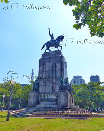 Monumento de Marechal Deodoro da Fonseca na praa Paris