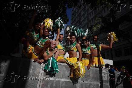 Pblico durante a 28 Parada do Orgulho LGBT+ de So Paulo