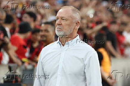 Partida entre o athletico contra o fluminense pelo campeonato brasileiro da srie a