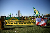 Manifestantes protestam a favor do governo Bolsonaro (DF)