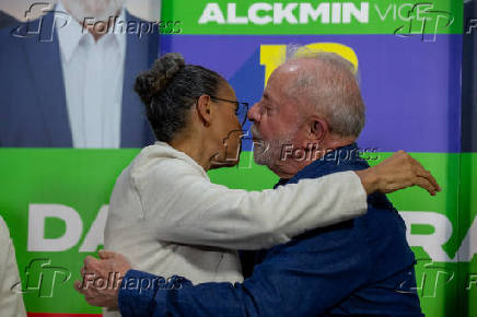 O presidencivel Lula (PT) e a ex-ministra Marina Silva durante coletiva