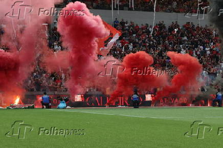 Partida entre o athletico contra o fluminense pelo campeonato brasileiro da srie a