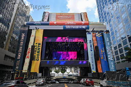 Montagem do Palco da Virada, na av Paulista