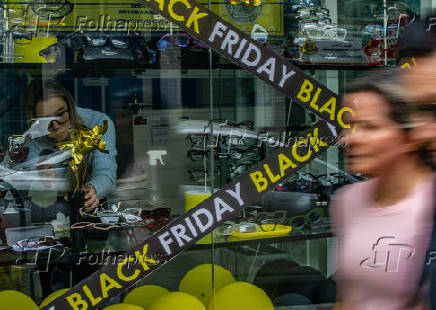 BLACK FRIDAY / ECONOMIA / CONSUMIDORES / VENDAS