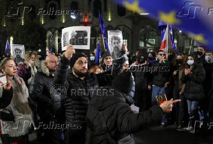 Georgian opposition supporters protest against government's EU application delay