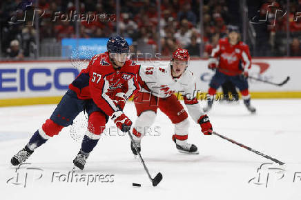 NHL: Carolina Hurricanes at Washington Capitals