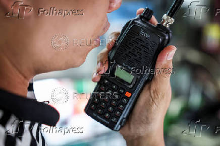 ICOM IC-V82 radio at a store in Manila