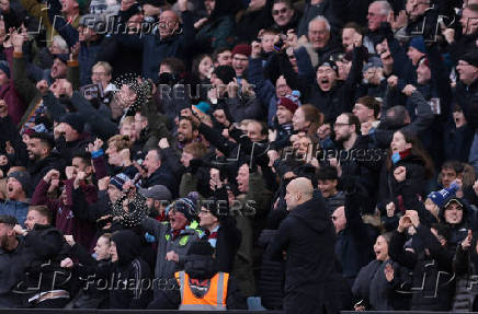 Premier League - Aston Villa v Manchester City