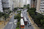 Motoristas e cobradores de nibus de So Paulo paralisam as atividades