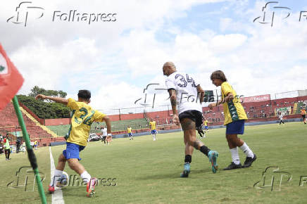 Jogo de despedida do jogador paulinho no caninde em so paulo