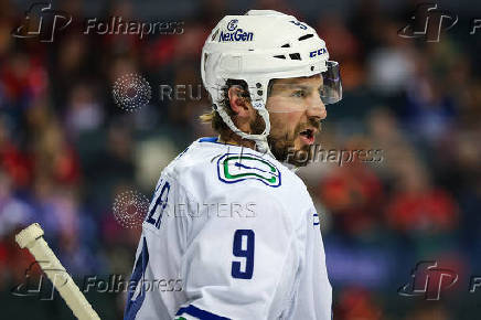 NHL: Vancouver Canucks at Calgary Flames