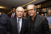 Ex-presidente Michel Temer ao lado do publicitrio Elsinho Mouro