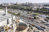 Obras da linha 6-laranja do metr na marginal Tiet perto da ponte Freguesia do 