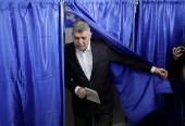 Romania votes in first round of presidential elections