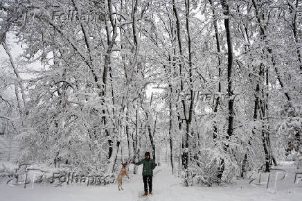 Heavy winter snowfall in Belgrade