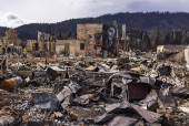 Cidade Greenville, na Californa (EUA) devastada pelo incndio Dixie