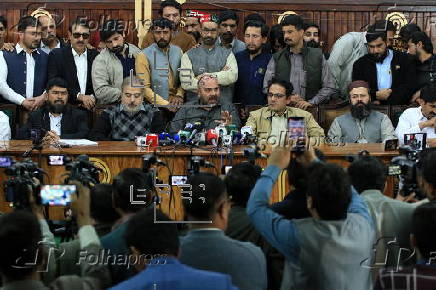 Folhapress Fotos Taimur Khan Jhagra Holds A Press Conference On