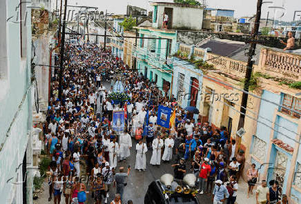 Cuban faithful carry out the traditional procession of the Virgin of Regla