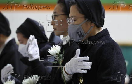 Memorial altar set up for victims of Jeju Air crash