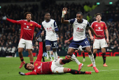 Premier League - Tottenham Hotspur v Manchester United