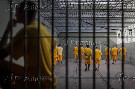 Detentos condenados cumprem pena na Penitenciria Industrial, em Joinville  (SC)