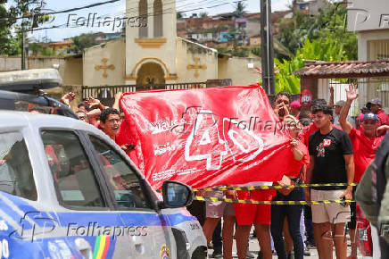 Candidato Toinho vota em gua Preta PE