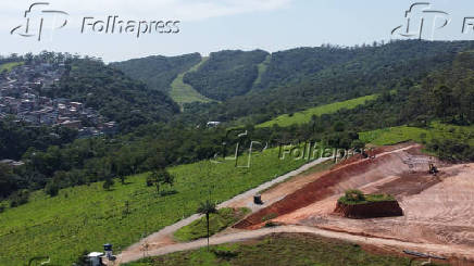 Aterro de tratamento de resduos na regio leste de SP