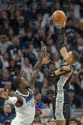 NBA: San Antonio Spurs at Minnesota Timberwolves