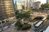 Trnsito de veculos na avenida Paulista