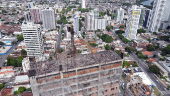 Incndio no prdio em construo no Recife
