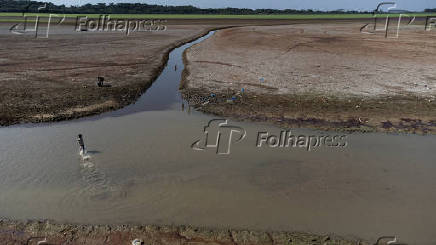 Rio Negro segue em ritmo forte de vazante