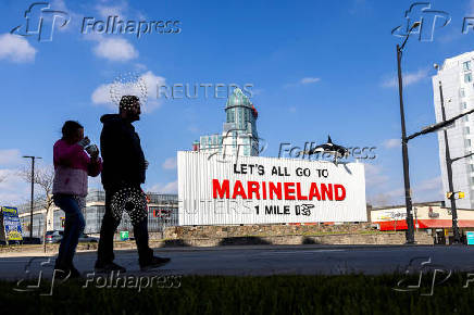 Marineland Canada aquarium, zoo and amusement park in Niagara Falls