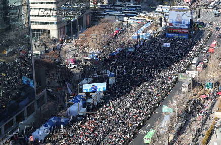 Rally in support of President Yoon