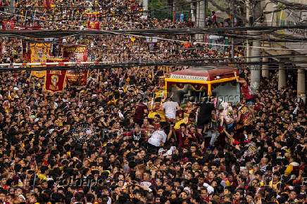 Filipino Catholic devotees parade 