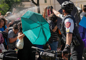 Police clear protesters from University of Texas