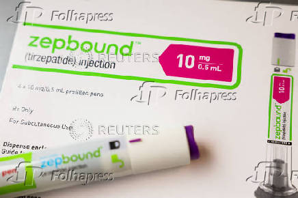 FILE PHOTO: An injection pen of Zepbound, Eli Lilly?s weight loss drug, is displayed in New York