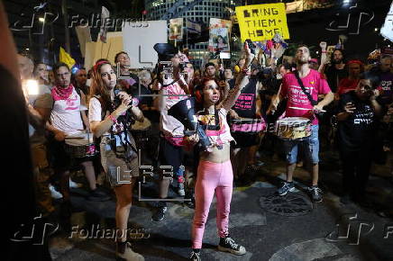 Protest in Tel Aviv calls for Gaza ceasefire, hostages release