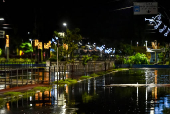 Chuva cai na cidade de Santos