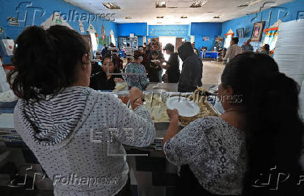 Celebran 'Da de Gracias' en un albergue migrante en la frontera norte de Mxico