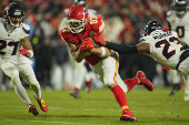 NFL: AFC Divisional Round-Houston Texans at Kansas City Chiefs